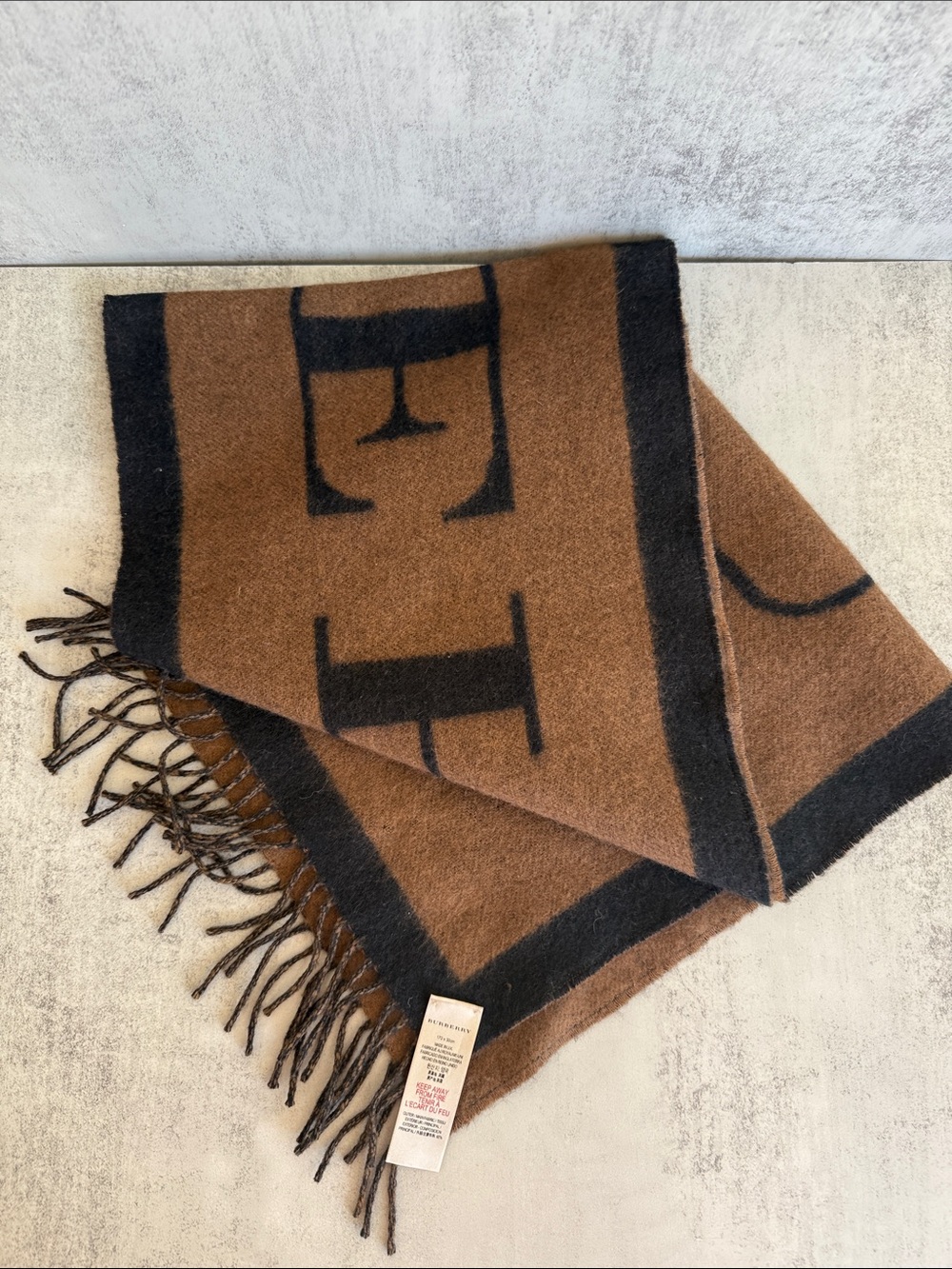 Burberry Logo 100% Cashmere Scarf Camel Black Fringe